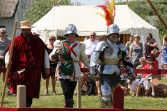 L'arbitre et les combattants quittent la lice